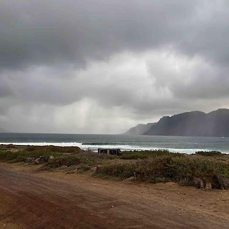 Famara, Apto. En Zona Tranquila A 200M Del Mar. Exterior photo