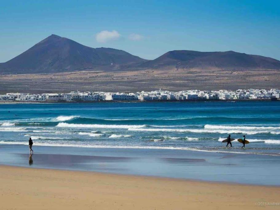 Famara, Apto. En Zona Tranquila A 200M Del Mar. Exterior photo